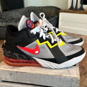 Nike LeBron 18 Low “Sylvester vs Tweety” Space Jam Sneakers Size M 7.5/ W 9